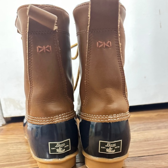 G.H. Bass & Co. Duck Boots - Waterproof Rain Boots - Picture 2 of 7